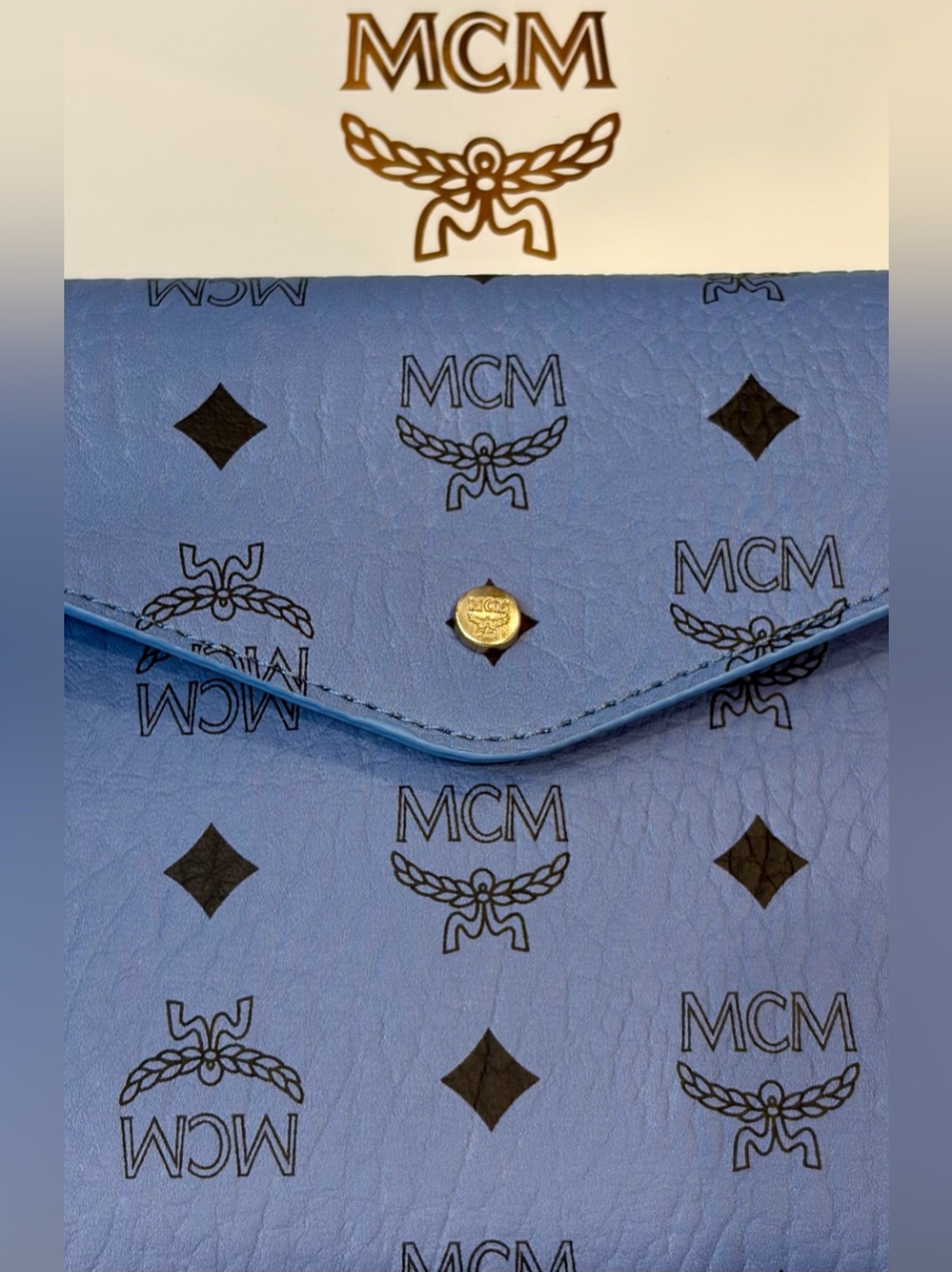 NIB MCM Sky Blue Logo Envelope Clutch/Crossbody. Includes classy chain/box/dusty - Picture 5 of 8